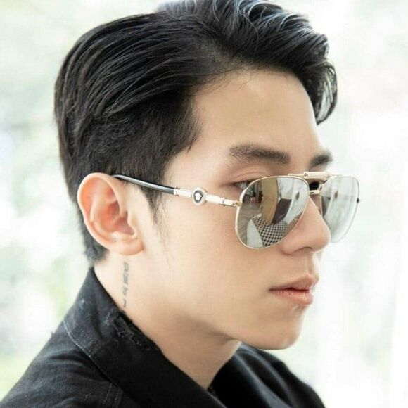 NEW Versace VE2236 1002Z3 Gold Silver Mirrored Polarized Pilot Unisex Sunglasses - Picture 14 of 15